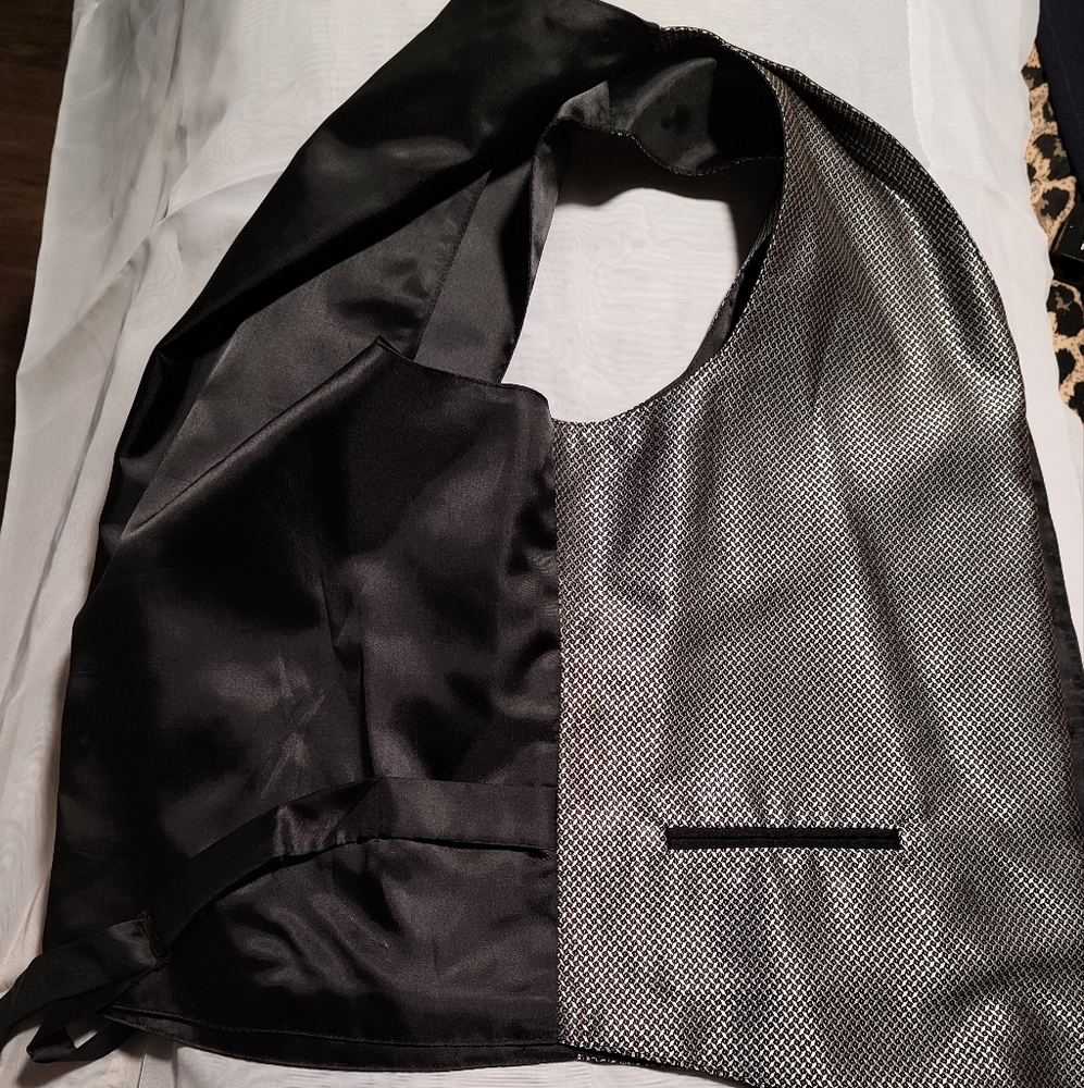 Men Formal - Picture 5 of 9